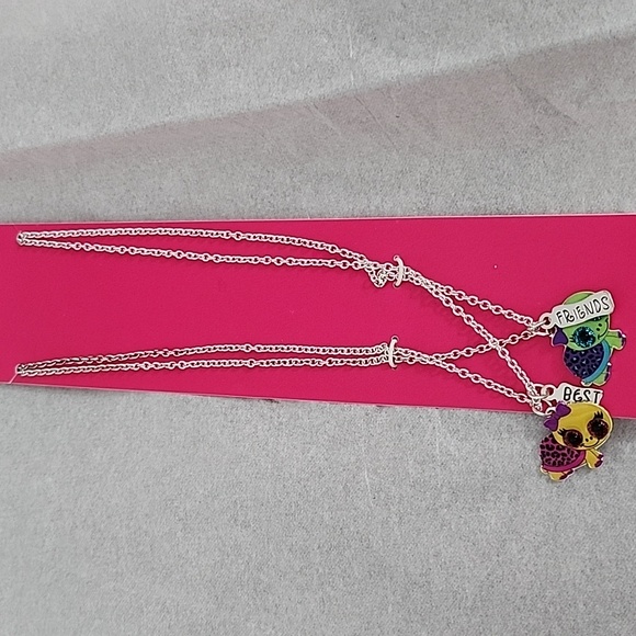Justice Girls Set of 2 Best Friend Turtles Pedant Necklace with Gift Box - Picture 2 of 10